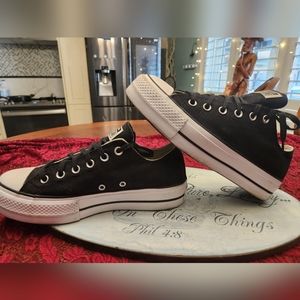 Converse CTAS Lift Ox Sneakers 560250F Black Casual woman Shoes size 9👟